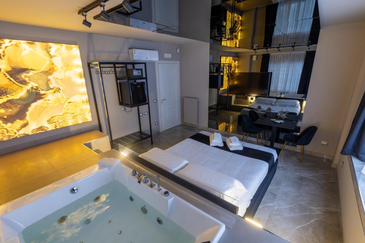 Maximum Exclusive Suite & Spa Palermo Exteriör bild