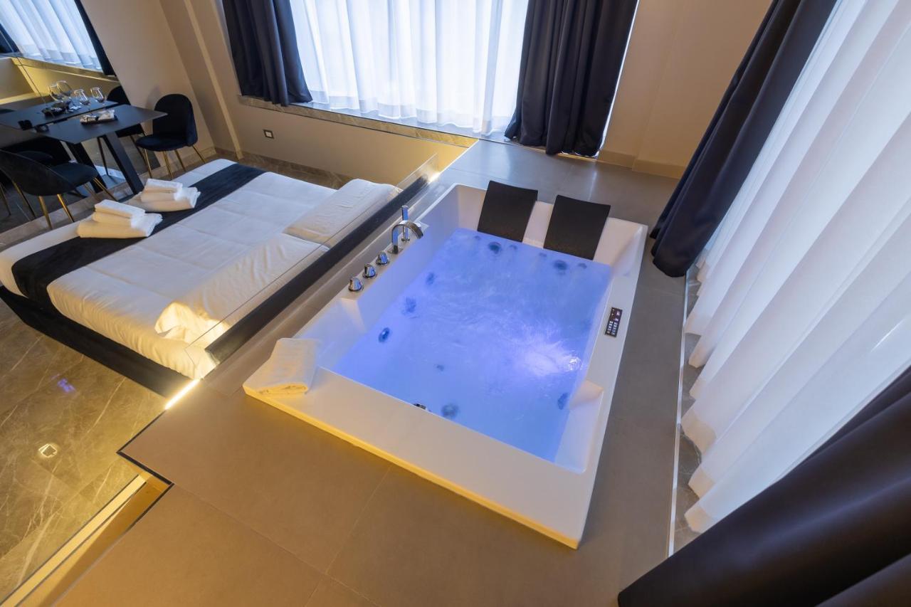 Maximum Exclusive Suite & Spa Palermo Exteriör bild