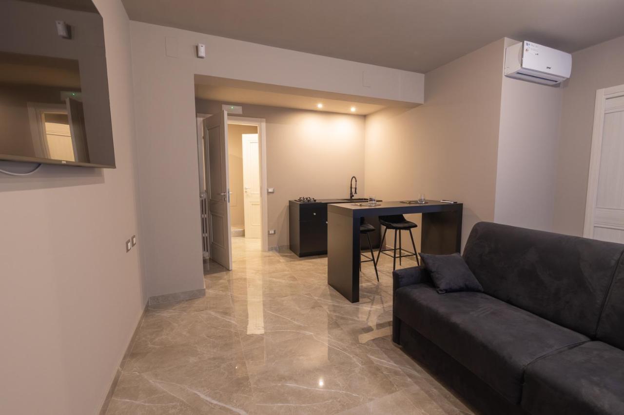 Maximum Exclusive Suite & Spa Palermo Exteriör bild